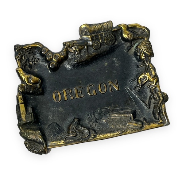 Vintage Oregon Brass Souvenir Ashtray Wildlife Patina State Symbols Dimensional - Picture 1 of 6
